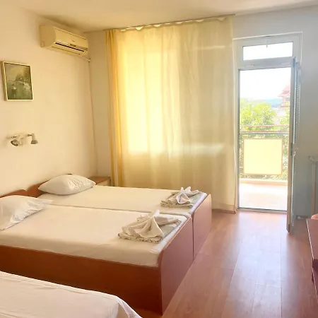 Hotel стоянови